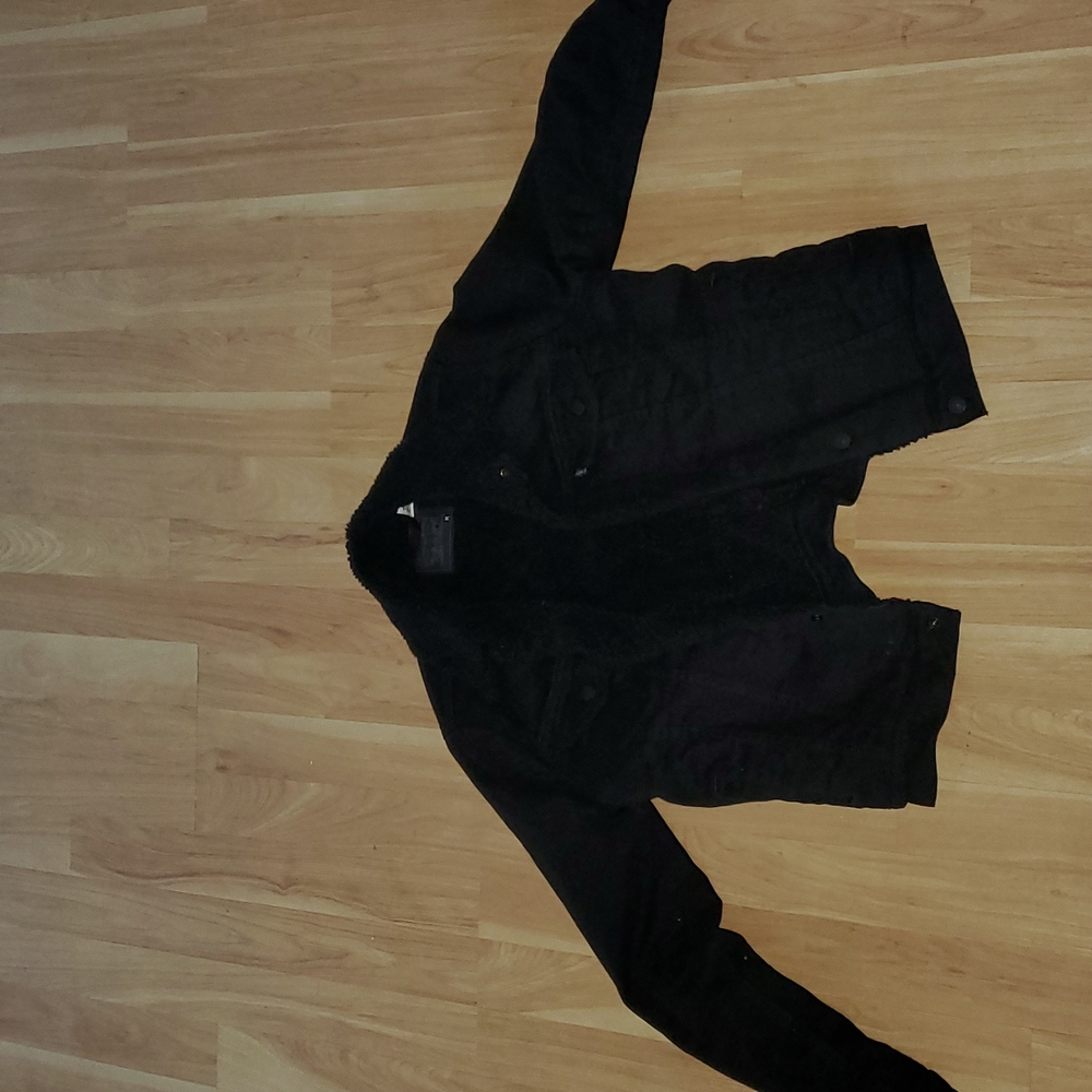 Levi black Jean sherpa jacket size medium